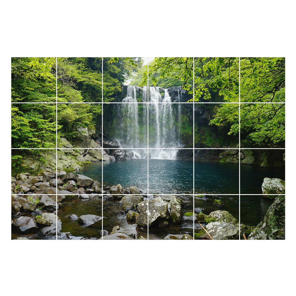 Nálepka na dlaždice Vodopád obklopený přírodou