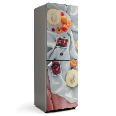 Samolepka na lednici Ovoce v šťavnatých barvách na vzorovaném pozadí