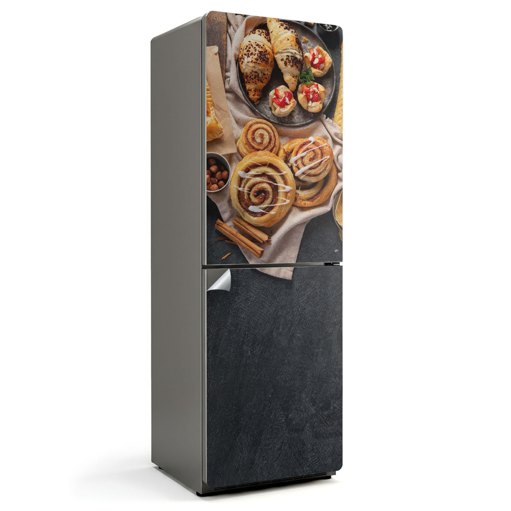 Fólie na lednici Lahodné dorty na pultu