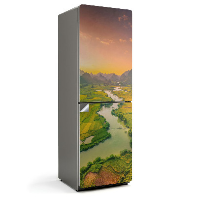 Fólie na lednici Pohled na pole a řeku z ptačí perspektivy